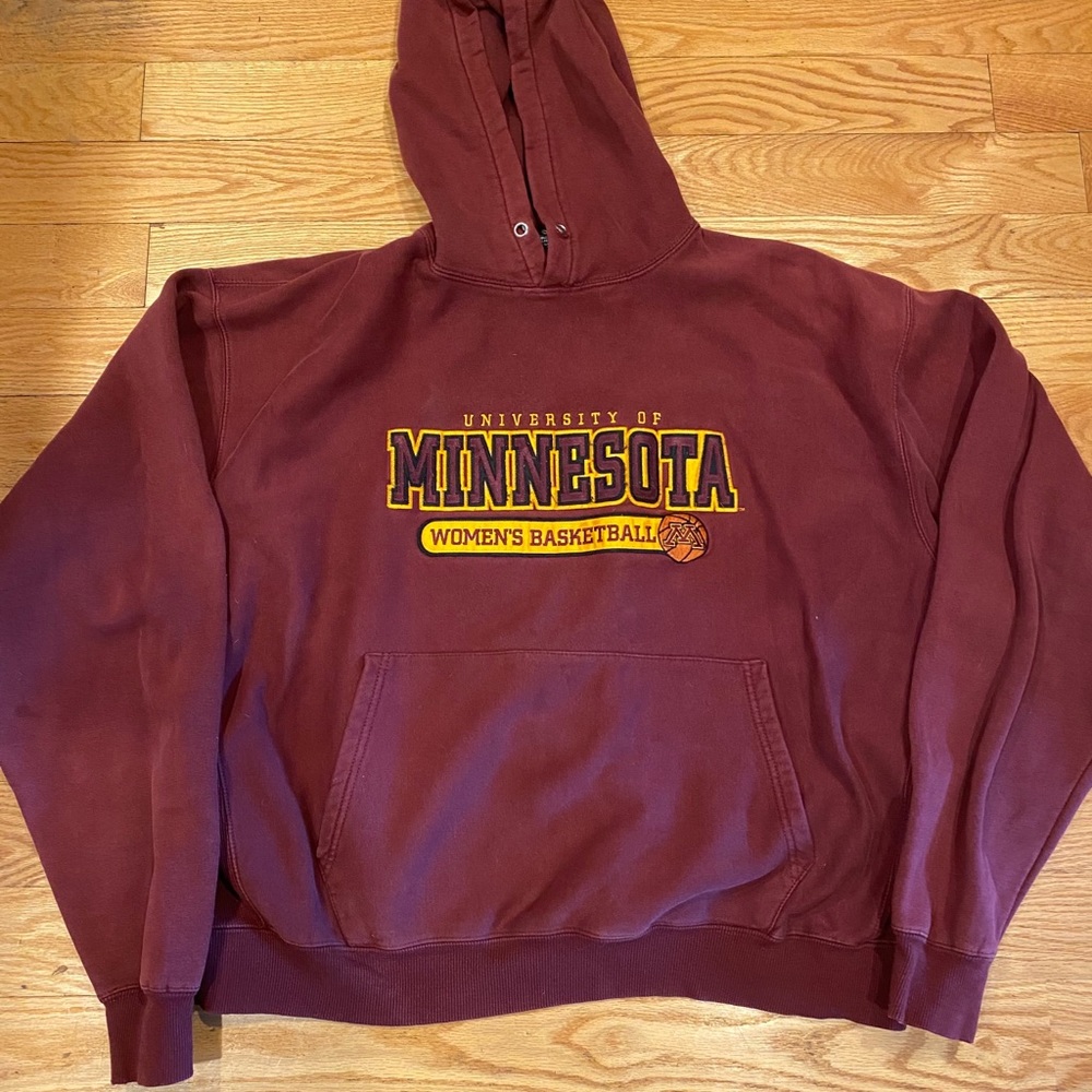 Minnesota Women’s Basketball XL Sweatshirt Hoodie